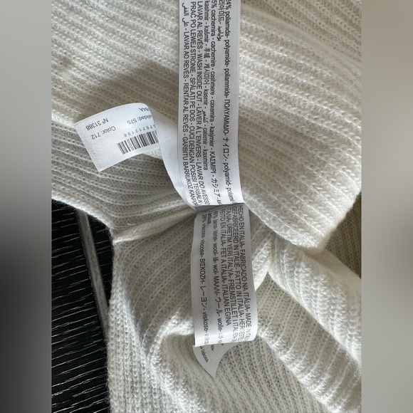 Massimo Dutti Sleeveless Wool Vest XS/S - Picture 5 of 6